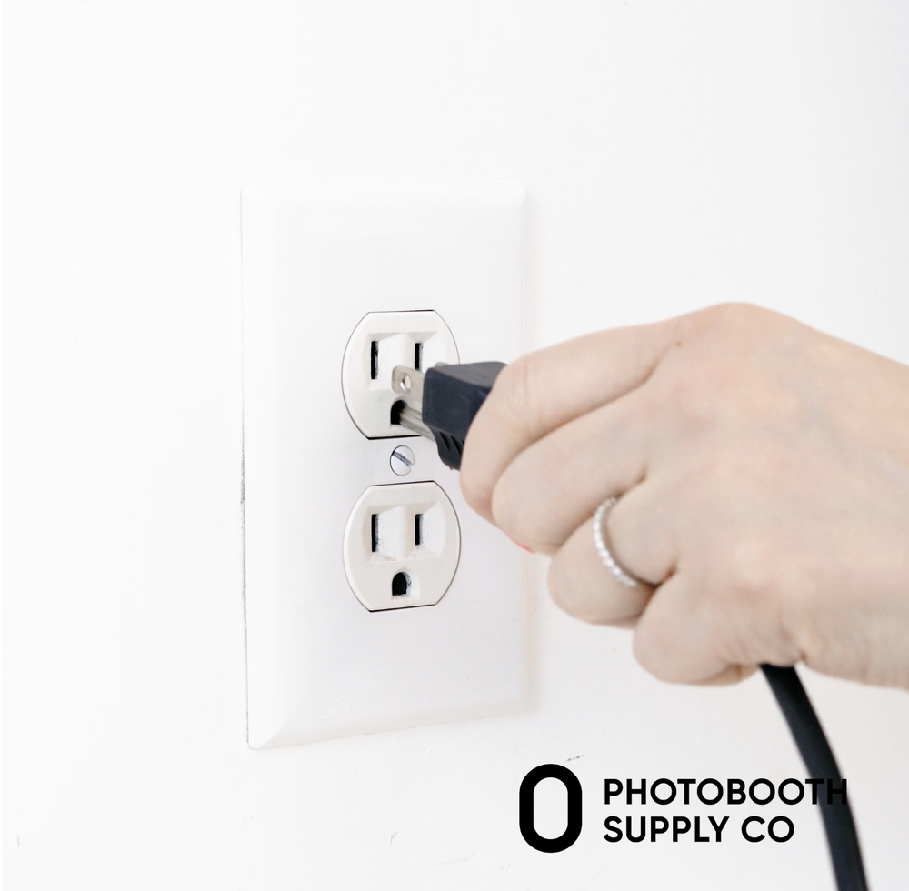 plug the power cable in.png